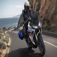 استفاده BMW از تایرهای دانلوپ برای موتورسیکلت‌های جدید R1300R و R1300RS