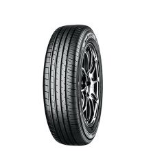 لاستیک یوکوهاما 225/55R 18 گل BluEarth-XT AE61